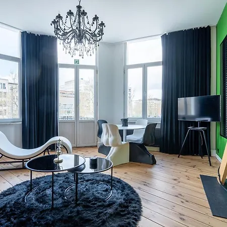 The Rabbit Hole - Romantic With Adult Playroom * Antwerp